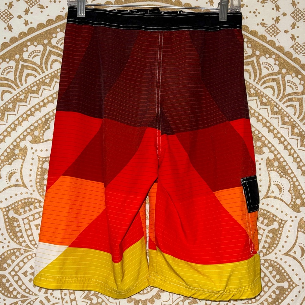 ✨HP✨ MEN’S “OP” MULTI-COLORED TIE/ADJUSTABLE WAIST BOARD SHORTS, MENS SIZE XXL - Picture 5 of 6